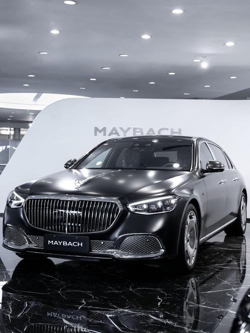 重庆328岚图汽车的售后服务让用户无忧出行，迈巴赫未来的豪华车趋势